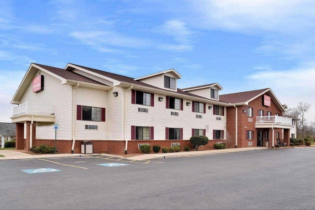 Econo Lodge Inn & Suites Shelbyville Exteriér fotografie