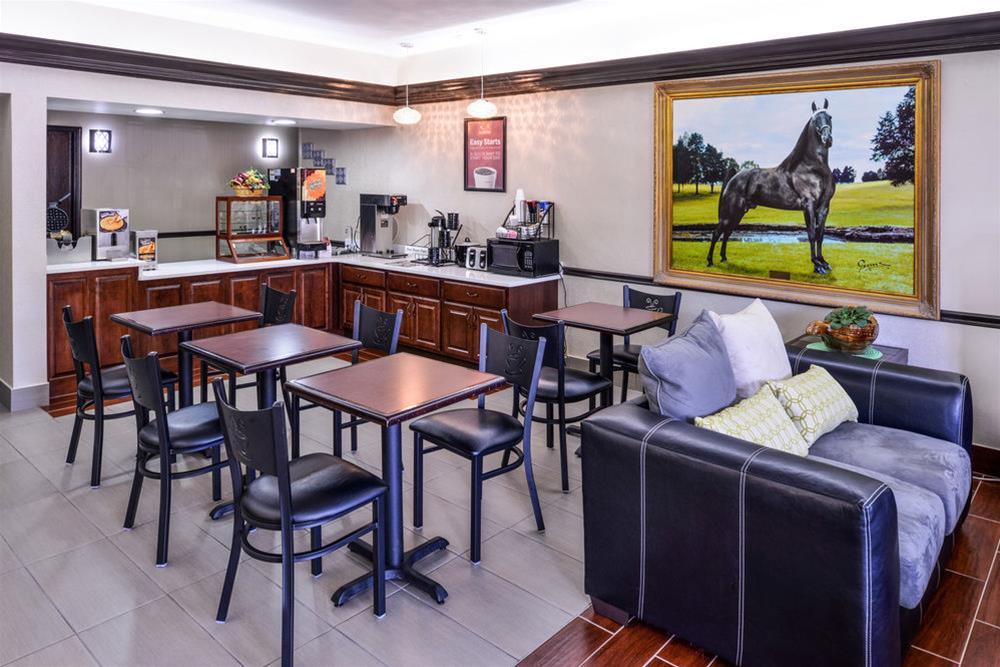 Econo Lodge Inn & Suites Shelbyville Exteriér fotografie
