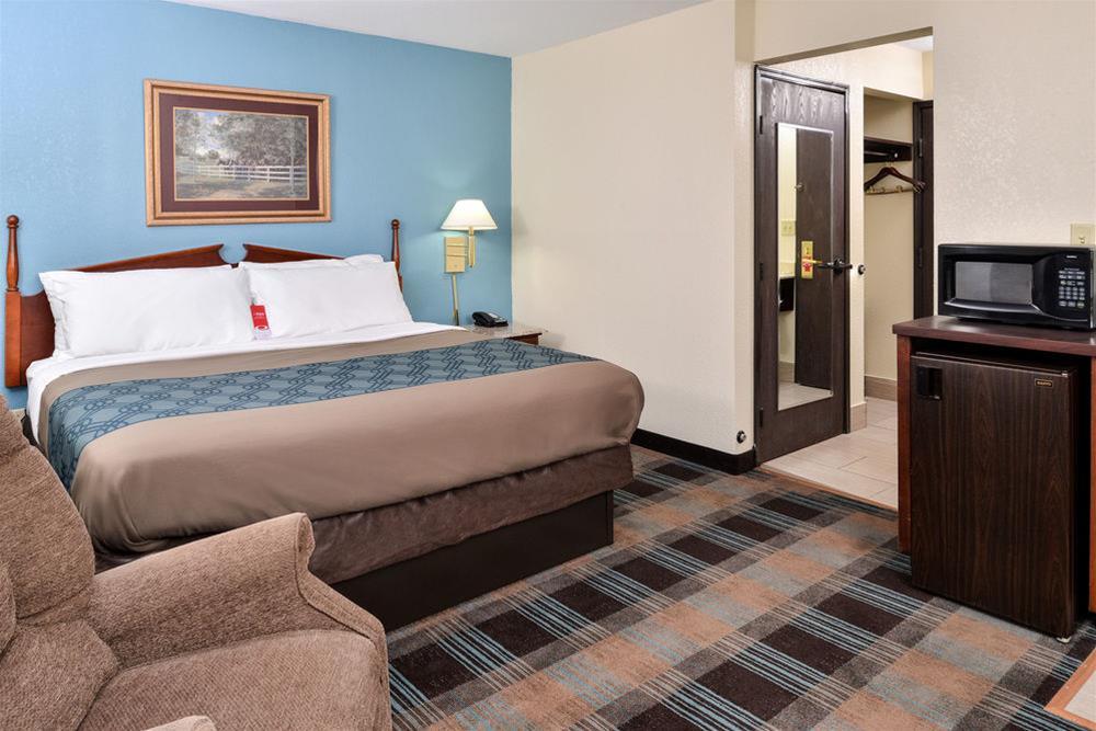 Econo Lodge Inn & Suites Shelbyville Exteriér fotografie