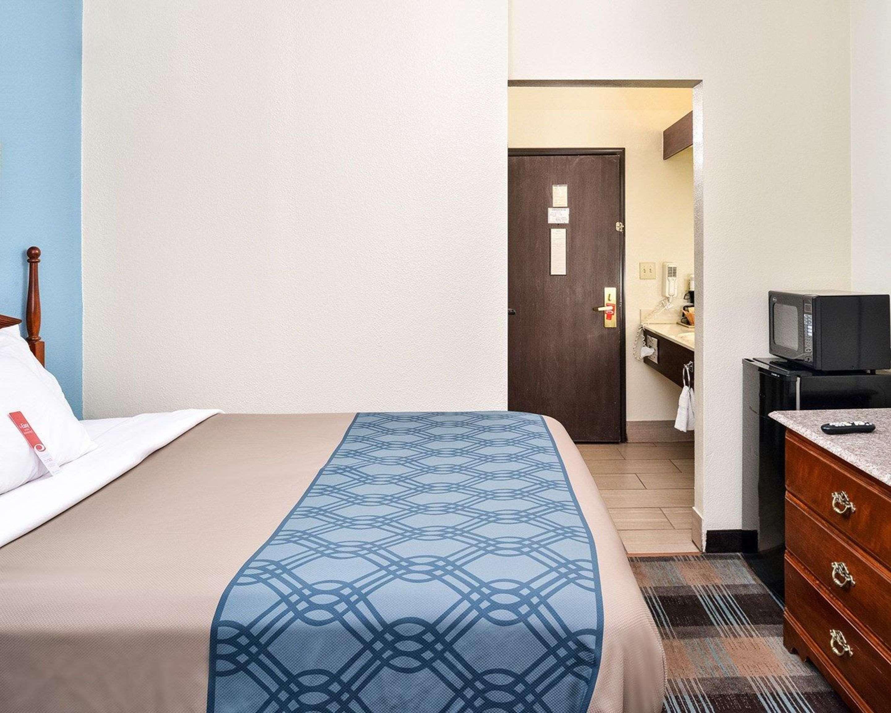 Econo Lodge Inn & Suites Shelbyville Exteriér fotografie