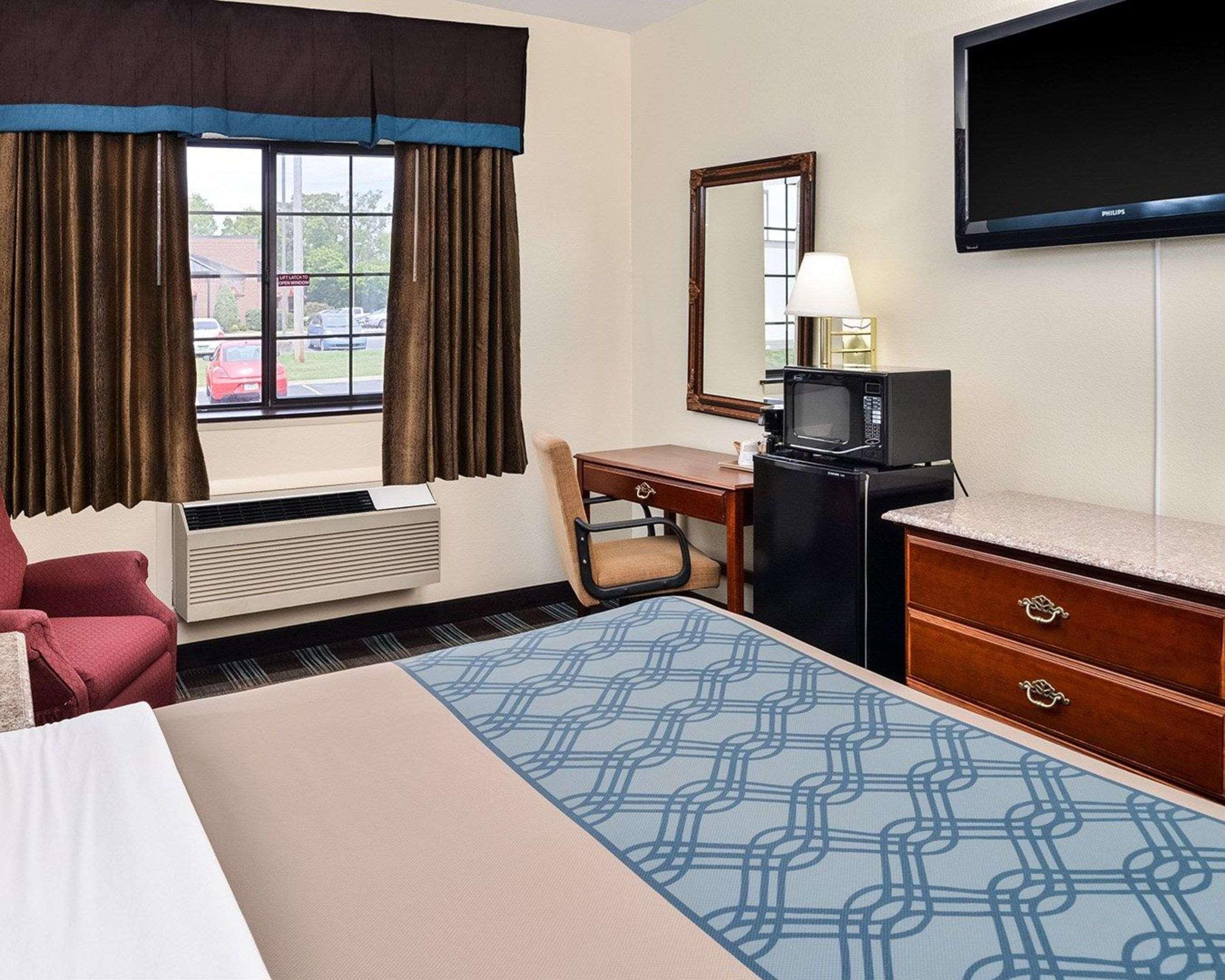 Econo Lodge Inn & Suites Shelbyville Exteriér fotografie