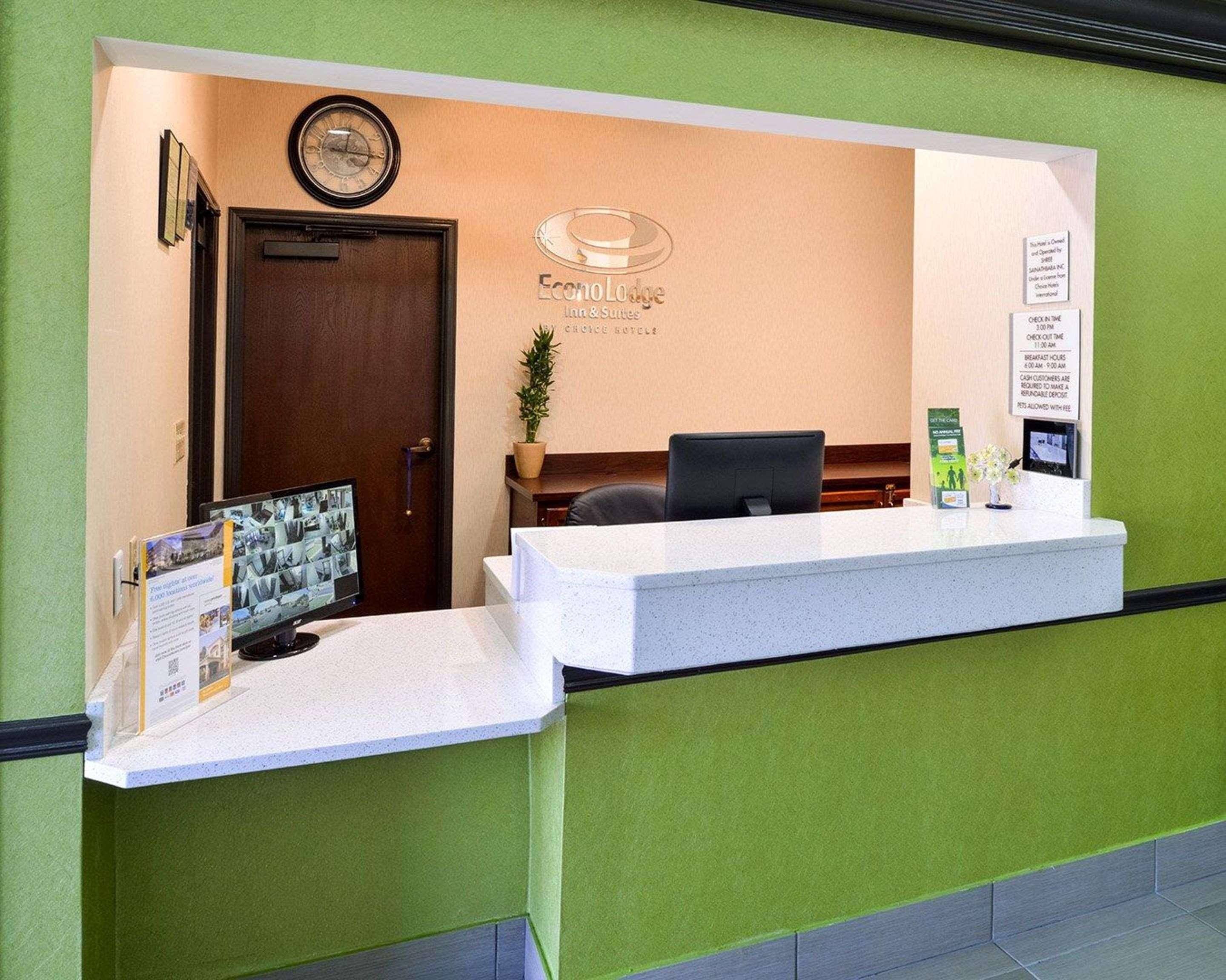 Econo Lodge Inn & Suites Shelbyville Exteriér fotografie